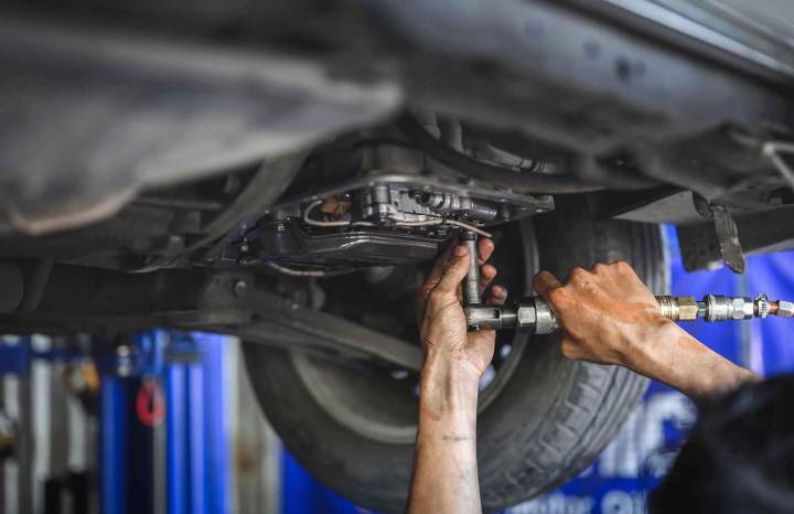 Car oil change Melbourne, VIC
